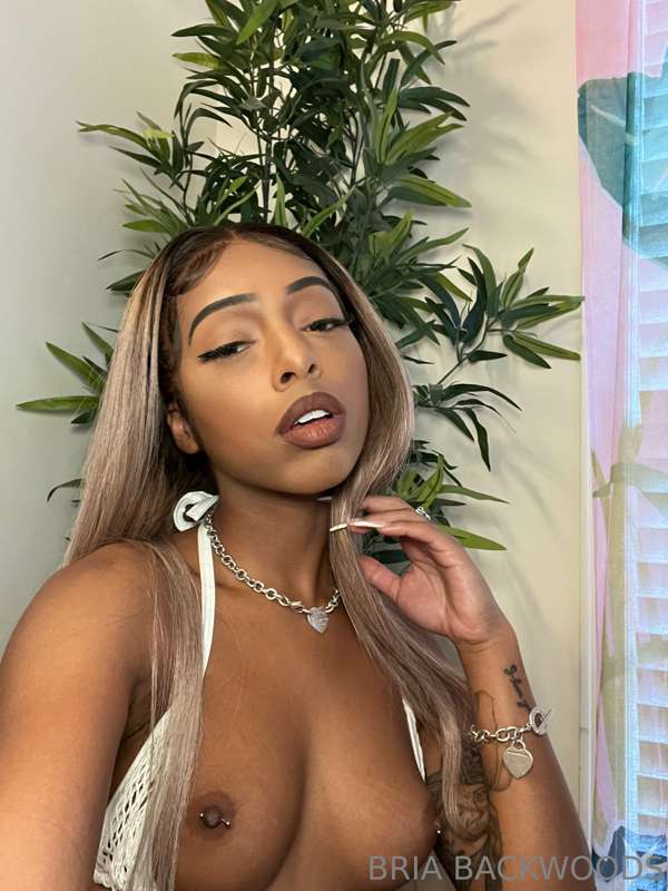 Briabackwoods - Onlyfans - 28 Dec, 2022