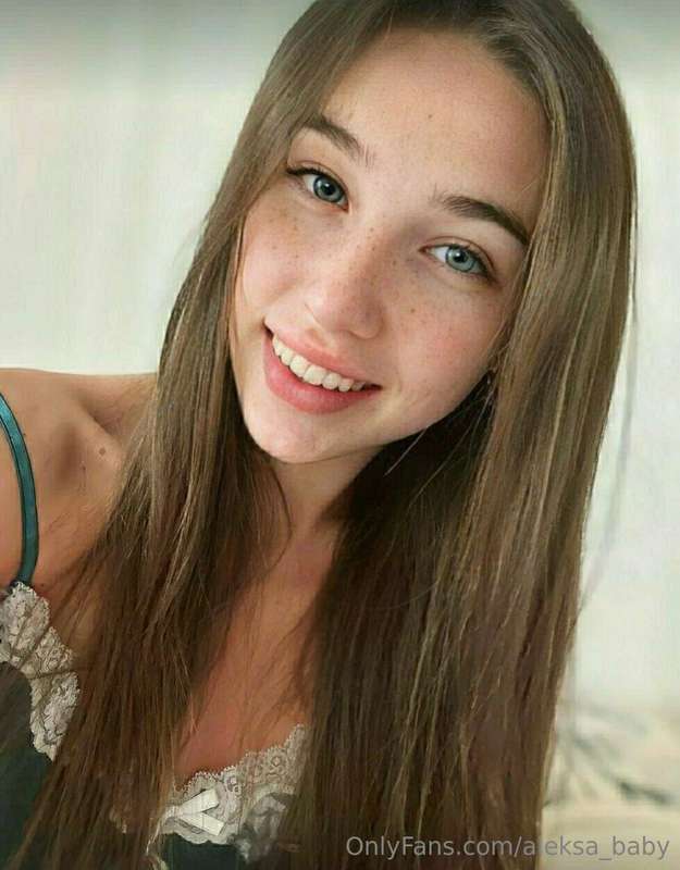 @aminashy she wants to cum with you ! you'll enjoy her juicy..