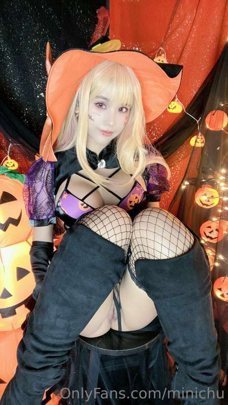 Marin Kitagawa

Lick or Fuck 🎃 38