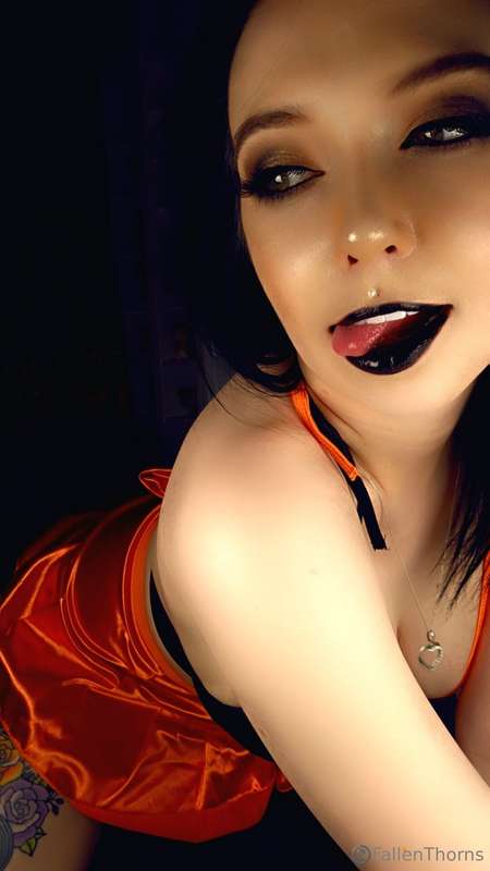 Fallenthorns - Onlyfans - 12 May, 2025