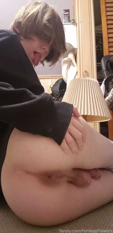 Femboyflowers - Fansly - 09 May, 2024