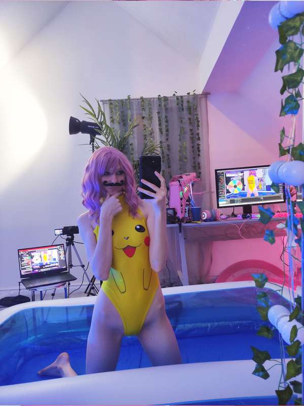It's already late so maybe I should upload my new video tomo.. 1