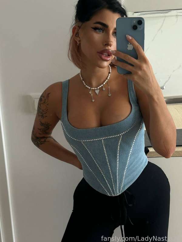 Ladynastia25 - Fansly - 09 Aug, 2024 2