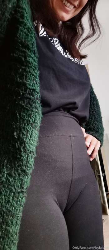 I know you guys love it when we wear leggings :D 1