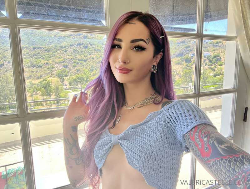 shot with ramon nomar for she will cheat today 😈😈 shh… don’t.. 5
