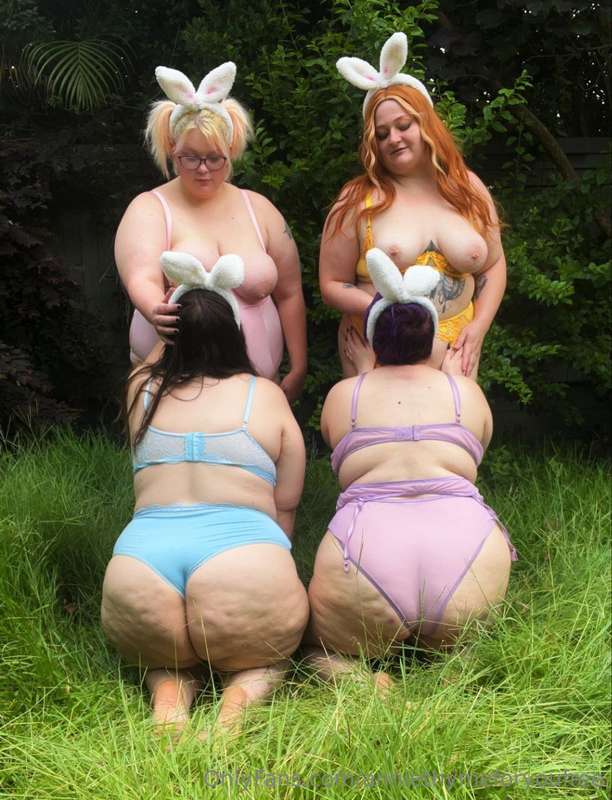 Do you want some bunny booty? @janelupaefree @ariajinxfree @..