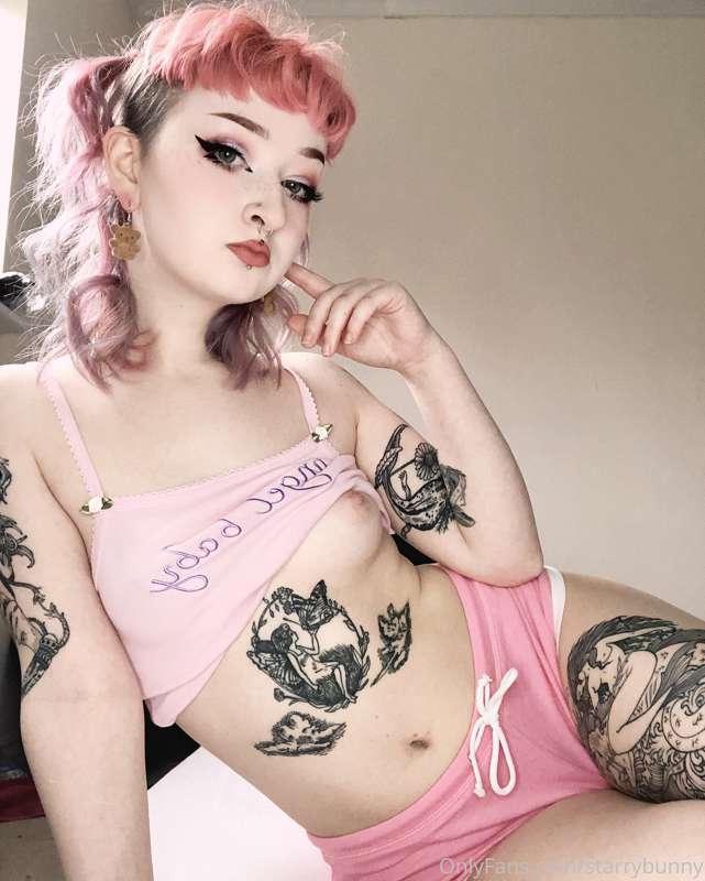 💗💗💗 4