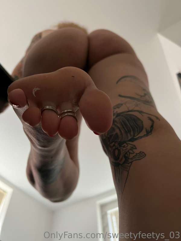 Should I step on you ? Or sit on you … 😈🐜 
Oh wait , I can d.. 9