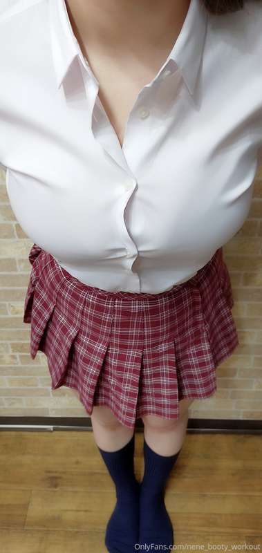 💗ミニスカ制服♥もしも学校にグラドルの後輩がいて⇒告白されたら...♥️「せんぱい...わたしと...付き合ってくれます.. 3