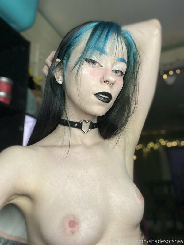 swipe for titties 5