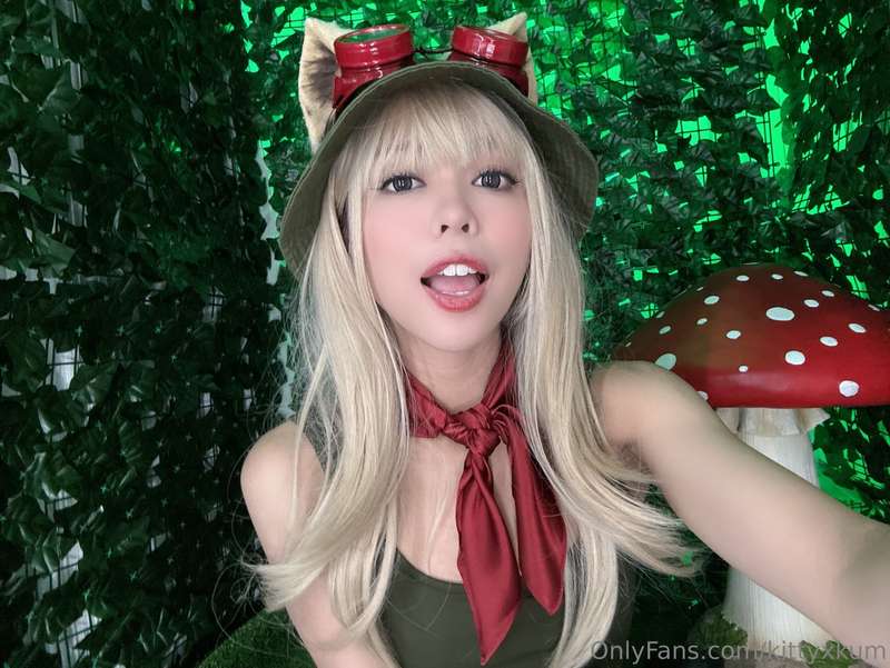 let's play? >:D ✧──⭒─⭑─⭒──✧ full set uploading tomorrow <3 6