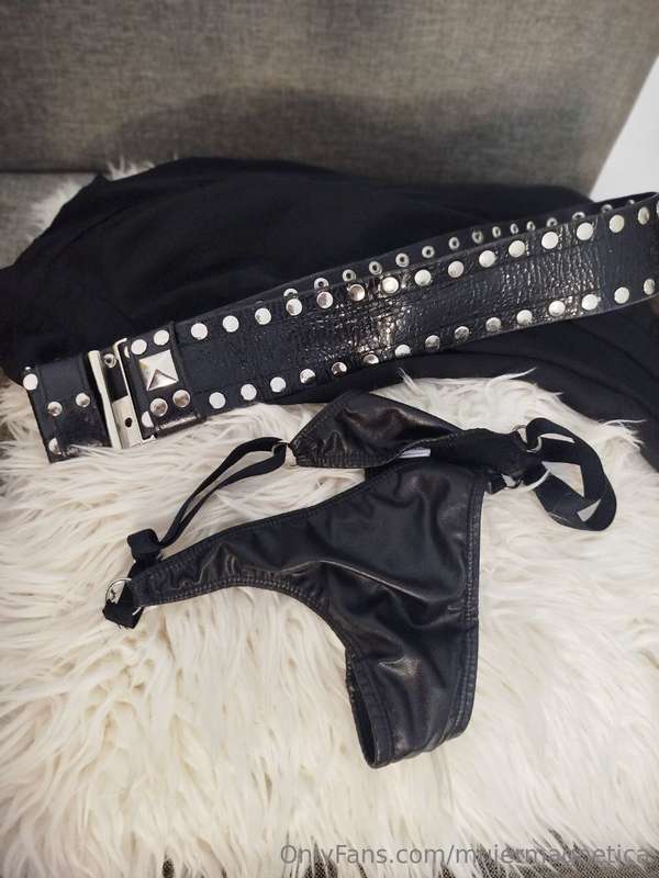 Do you fantasize about surrendering... but don't know how? ⛓.. 4