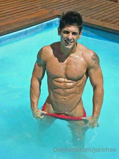 New on Onlyfans Straight man having new experiences🔥🔥  Let m.. 3