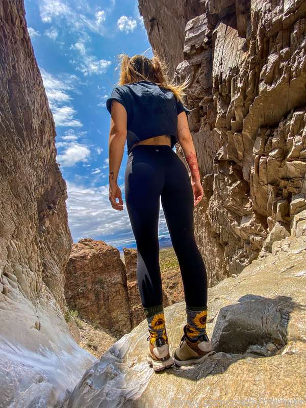 Zoebytheriver - Fansly - 06 Sep, 2021