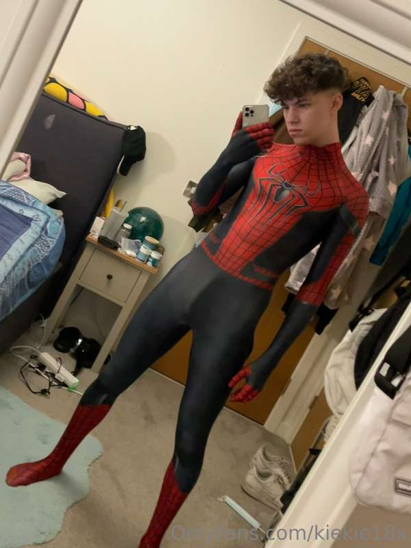 Happy Halloween from your friendly neighbourhood spider twin.. 21