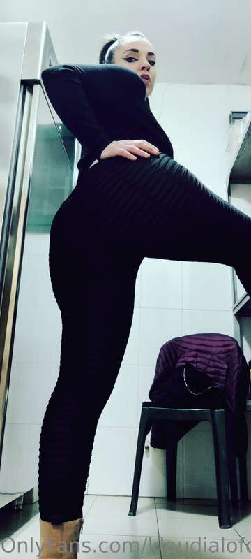 Sul mio profilo Premium ti aspetta un contenuto super hot 🔥🔥..