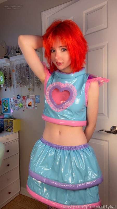 Prettykkittykat - Fansly - 22 Mar, 2025