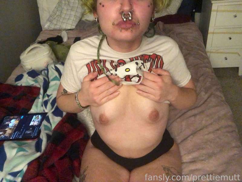 Prettiemutt - Fansly - 31 Mar, 2024 1