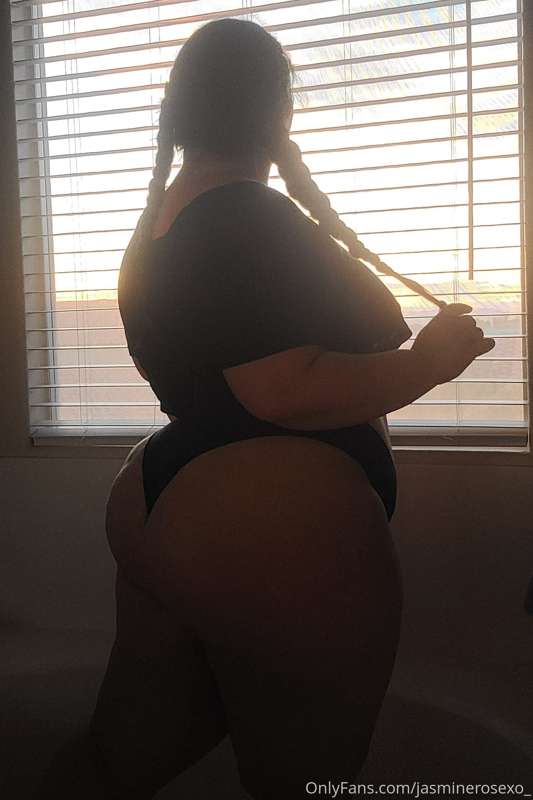 The sun looked pretty this morning, so I took a few pictures.. 6
