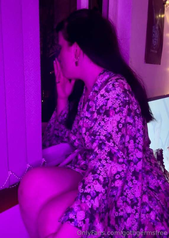 POV: you come home and see your girlfriend smoking a joint a..