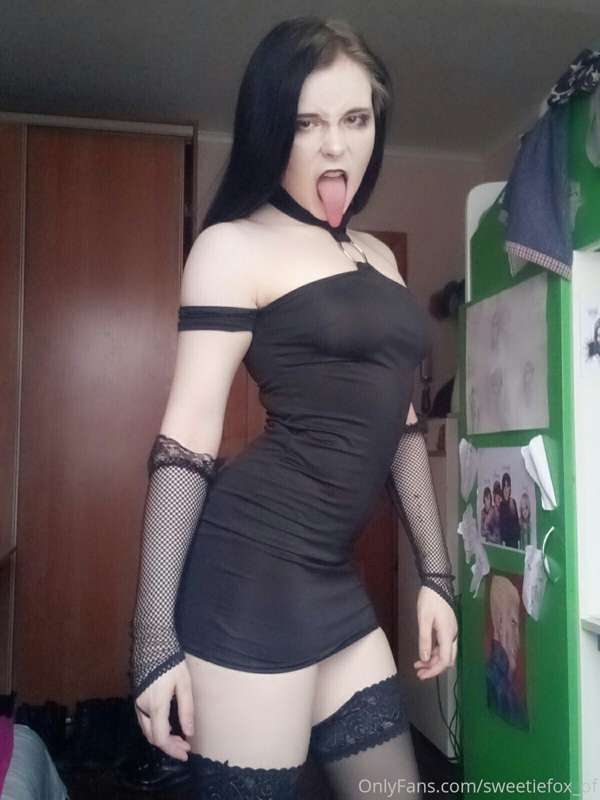 My old black dress photoset,do not judge strictly for low qu.. 35