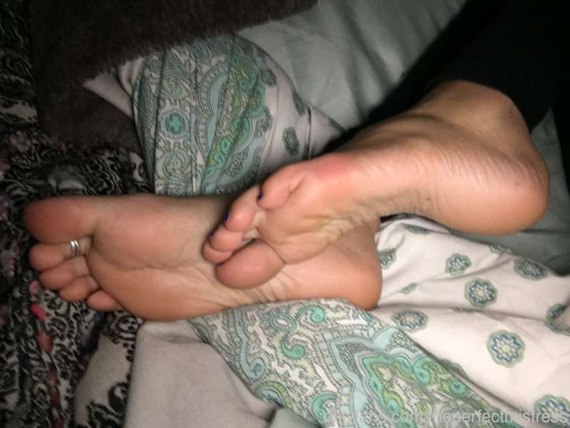 Good morning bitches, look how soft and delicious my soles l..