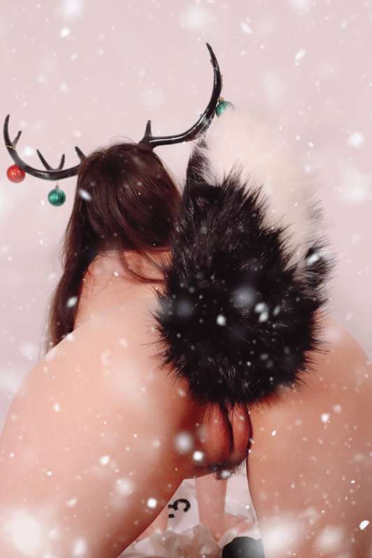 There's only 353 days left until Christmas! How does this ke.. 2
