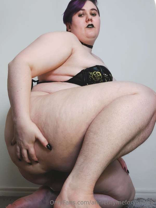 Gonna sit my ass on you, hope you don't mind ;)