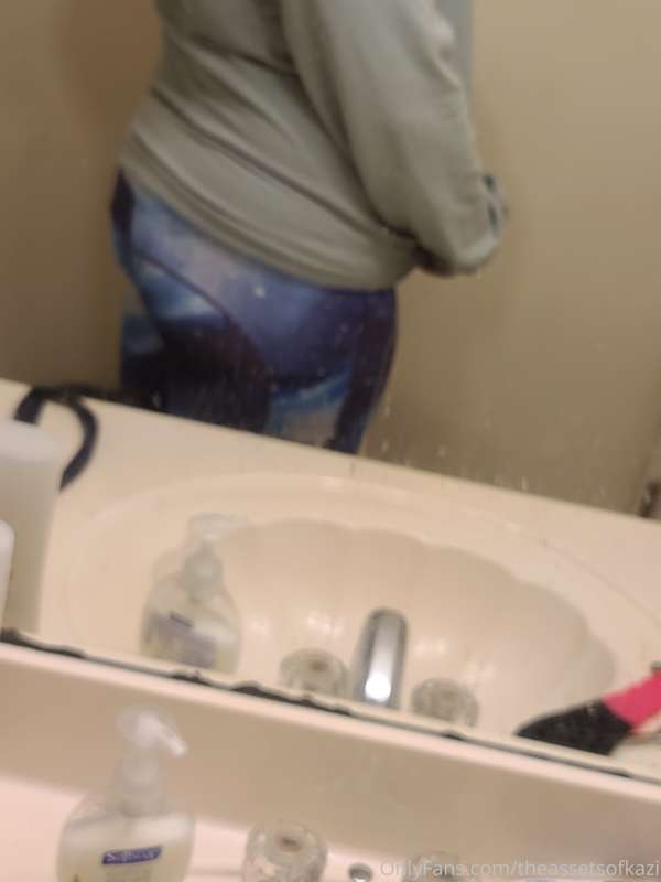 Smol booty