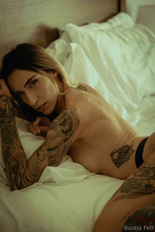 Check your PPV to unlock the full 27 photo nude set 🔥😏 **Onl..