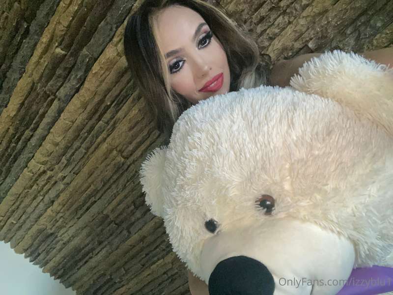 Izzyblu1 - Onlyfans - 19 Jul, 2022