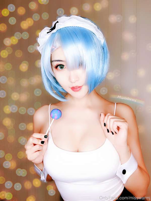 [8 Rem Pics click for full size] I did my first NSFW ASMR vi.. 4