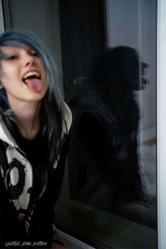 oh shit nearly 20 pics? check out my thigh gap in the last f.. 8