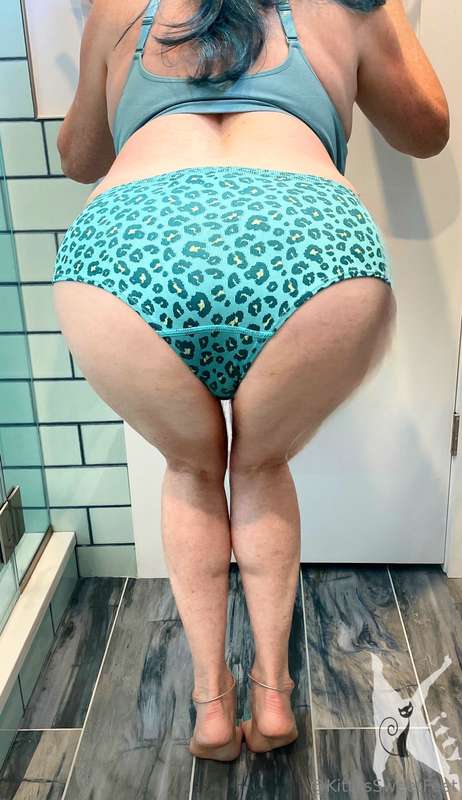 Do you like the blue? I love it!