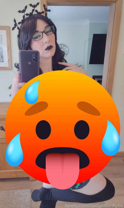 Gadgetgirlkylie - Fansly - 31 Oct, 2023 4
