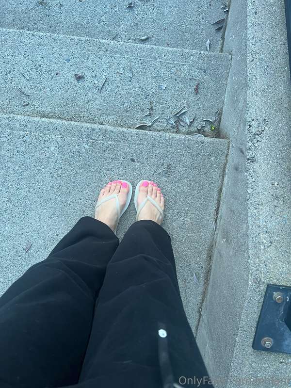 Okay it’s still been a little cold and rainy BUT I wore thes.. 2