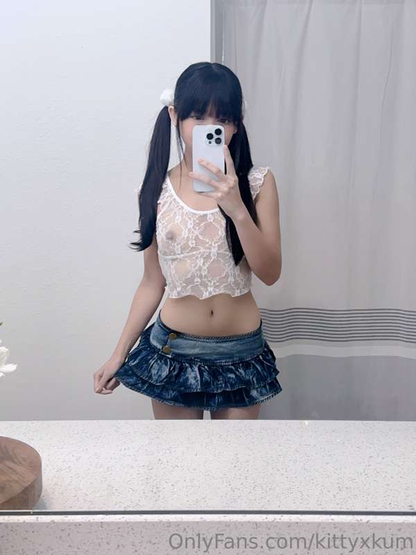 this might be my favorite outfit for the summer season :P
──.. 4