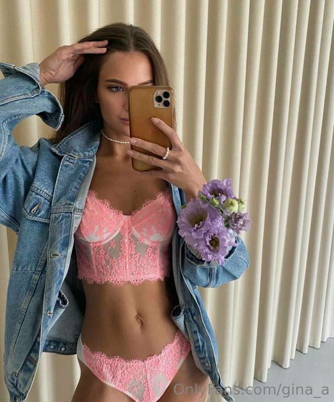 How's your Sunday going?🥰🥰Dm your girl Gina rn and get pleas..