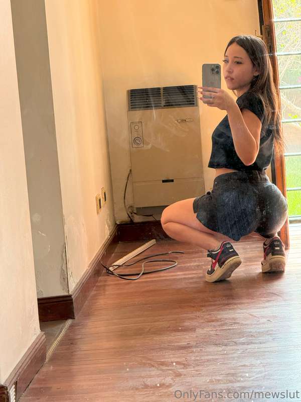 this was the first day at home🥹 everything was a mess, look .. 4