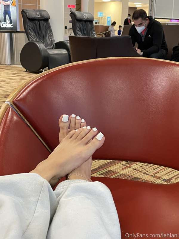 Travelling the day away, join me for a bit tonight when I ge.. 8