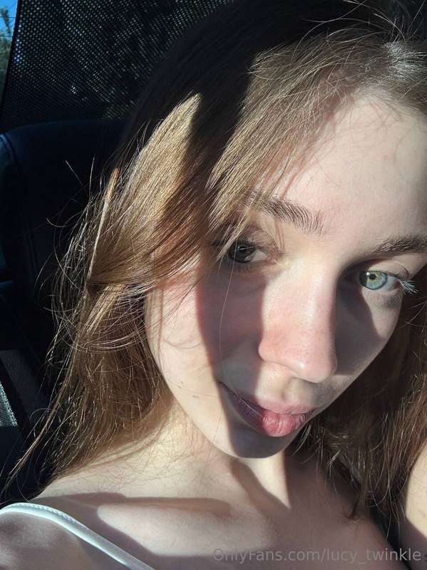 My eyes✨I would like to tell you about a small part of mysel.. 2