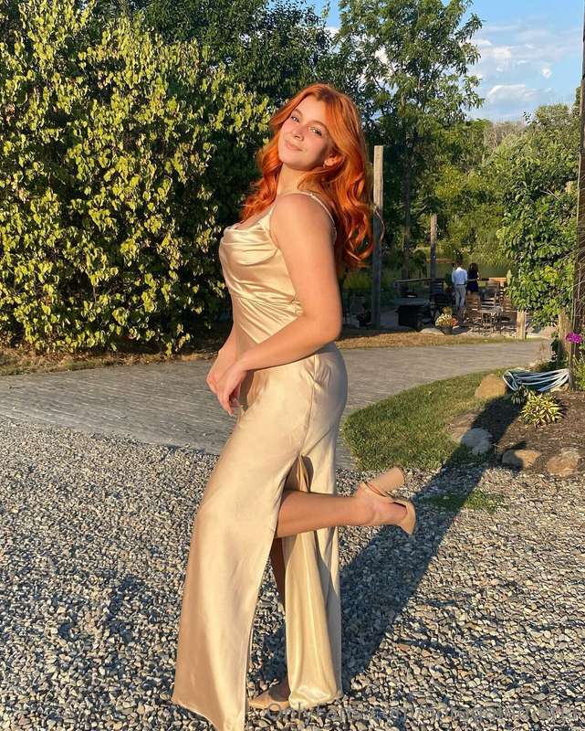 I could be your perfect plus one for weddings 🤭