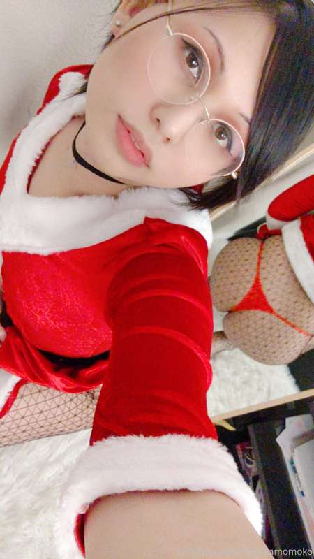 full set upload from last year, please enjoy while i hurry a.. 37