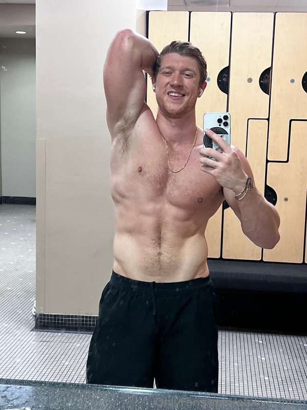 fucking love where I'm at right now with my body 💪🏼