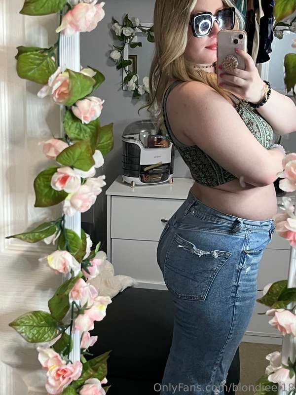 First fit of the week! Sorry for not taking a sitting pic th.. 3