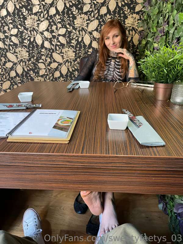 Look under the table 😉🤫 5