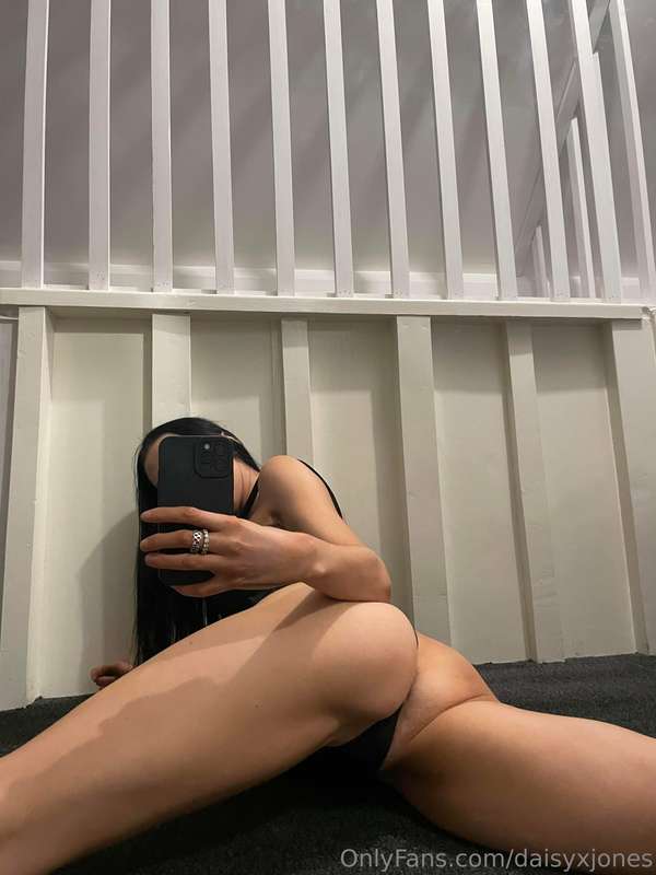 Go follow my 🌶️ friend @missmartina she has a discount runni..