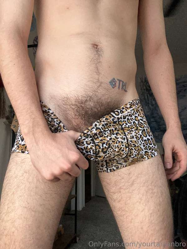best way to start the day is with a fat load 🥴 also featurin.. 4