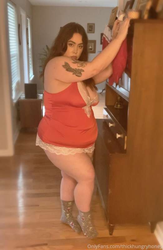 *stocking stuffer* 

I’ve been such a good piggy this year…I.. 12