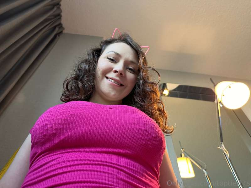 Ava Sinclaire Casual Shirt Titfuck: Photo Set 1 (non-nude)  .. 7